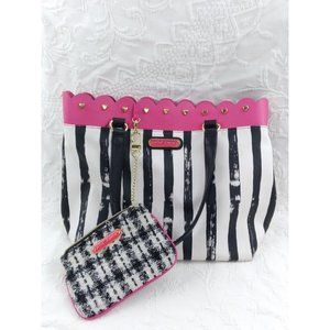 Betsey Johnson LG scalloped edge black white tote bag w/ fabric style purse READ